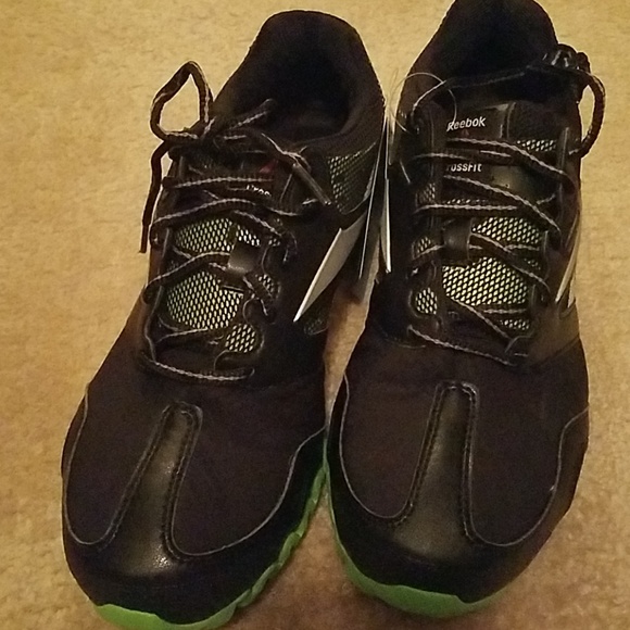 Reebok Zignano U-Form Brand New Size 9 - Picture 1 of 3